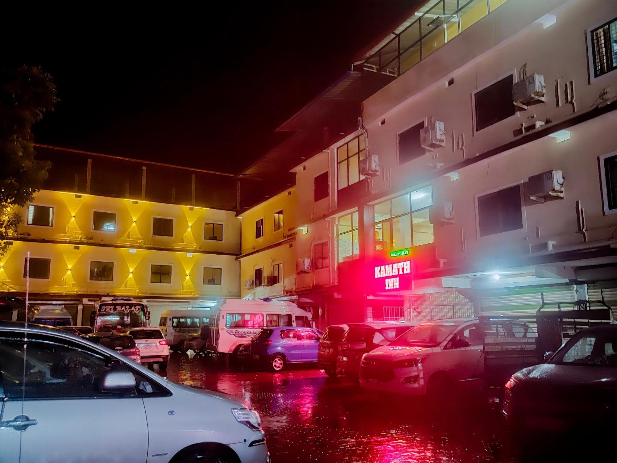 Kamath Inn Māvalli エクステリア 写真