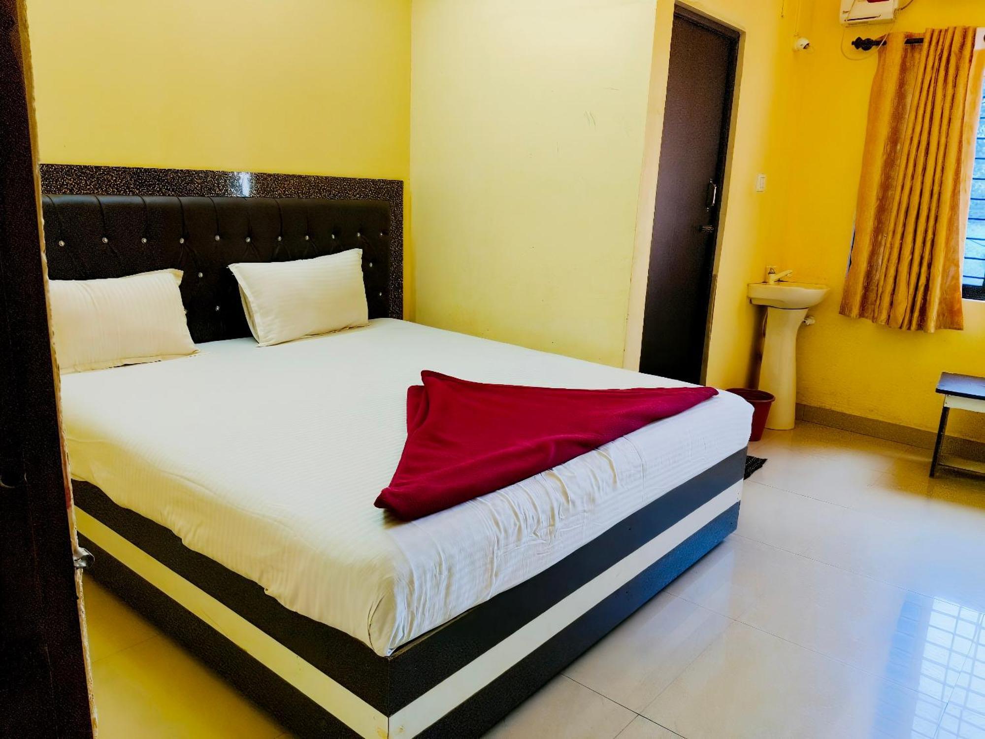Kamath Inn Māvalli エクステリア 写真