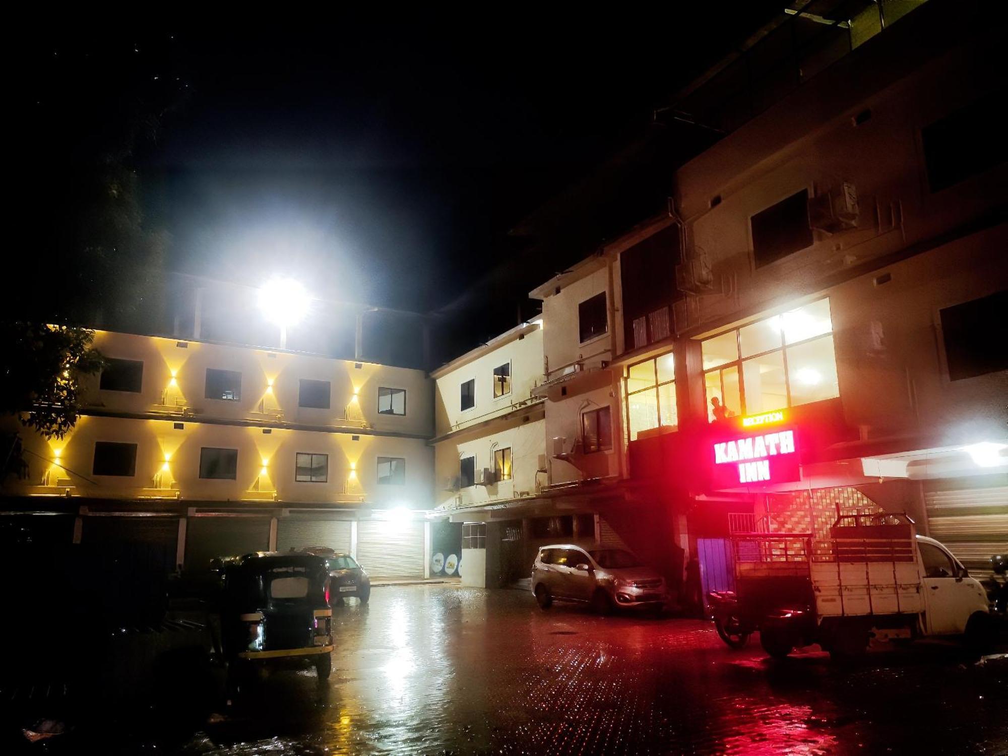 Kamath Inn Māvalli エクステリア 写真