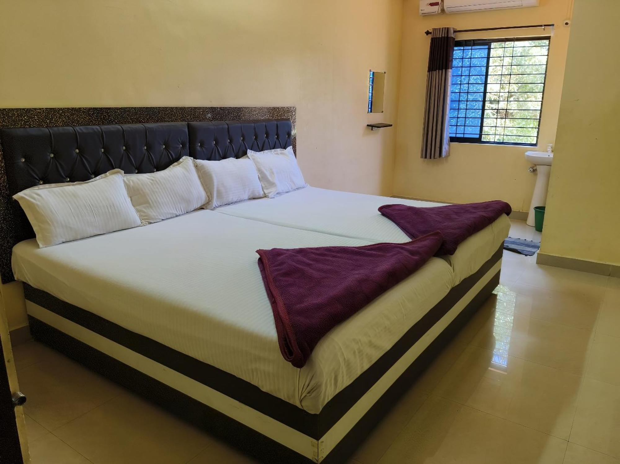 Kamath Inn Māvalli エクステリア 写真