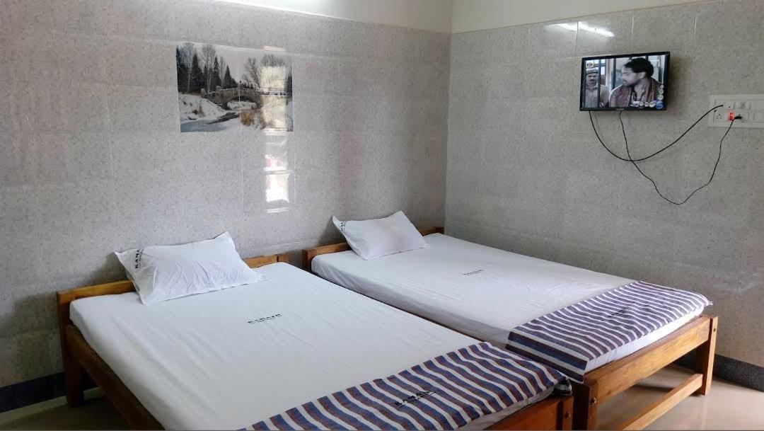 Kamath Inn Māvalli エクステリア 写真
